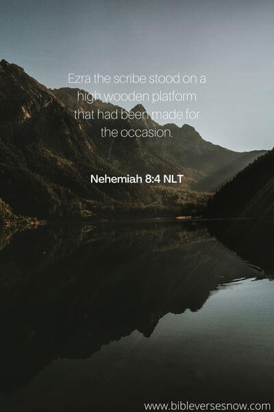 Nehemiah 8:4 NLT