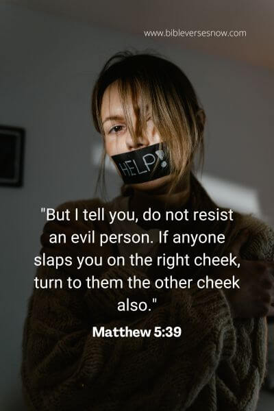 Matthew 5_39