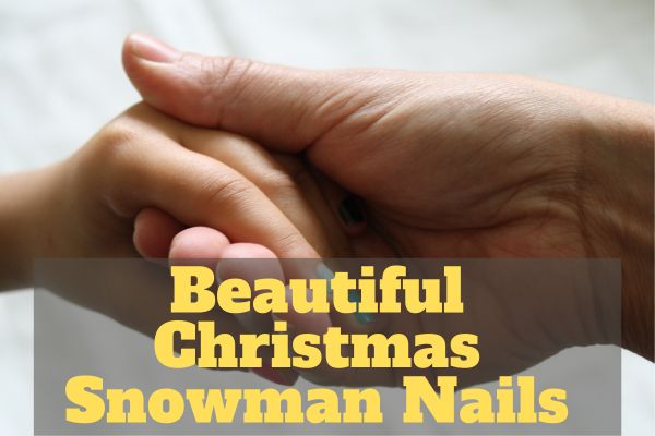 Beautiful Christmas Snowman Nails