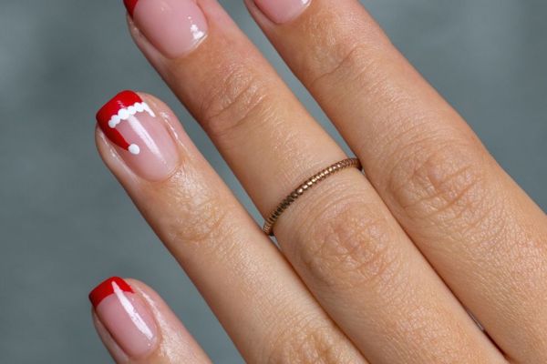 Santa Baby Christmas Nail Art 1