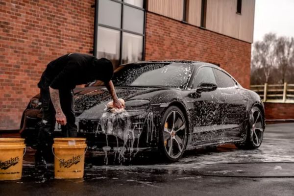 Car Wash Attendant Needed at Millcreek Car Wash Edmonton, AB, Canada